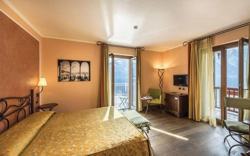 La Darsena Boutique Hotel & Restaurant Tremezzo Exterior photo