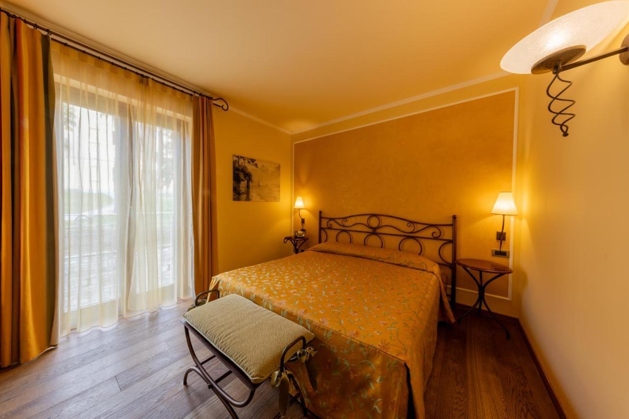 La Darsena Boutique Hotel & Restaurant Tremezzo Exterior photo