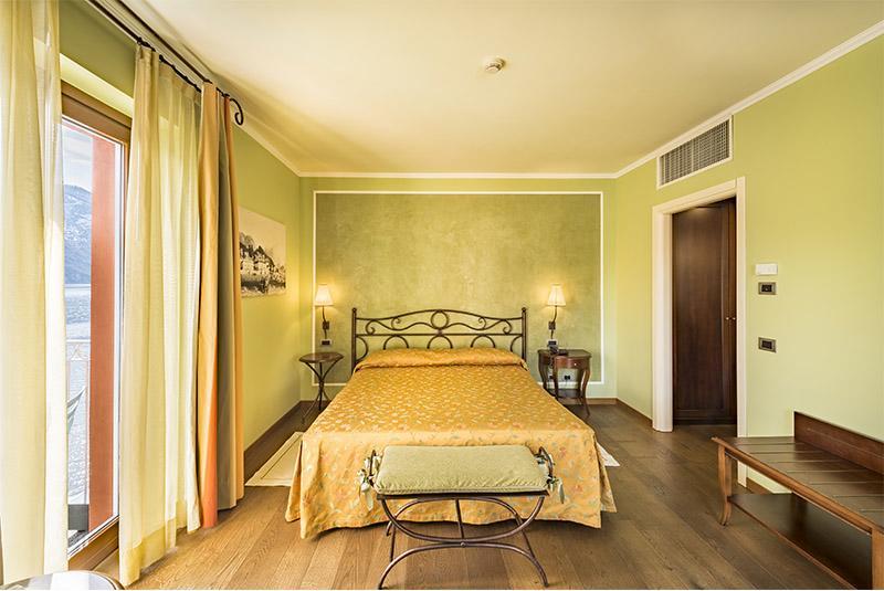 La Darsena Boutique Hotel & Restaurant Tremezzo Exterior photo